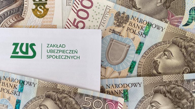 ZUS za pierwsze półrocze br. wypłacił obcokrajowcom ponad 2 mln świadczeń z programu Rodzina 500 plus