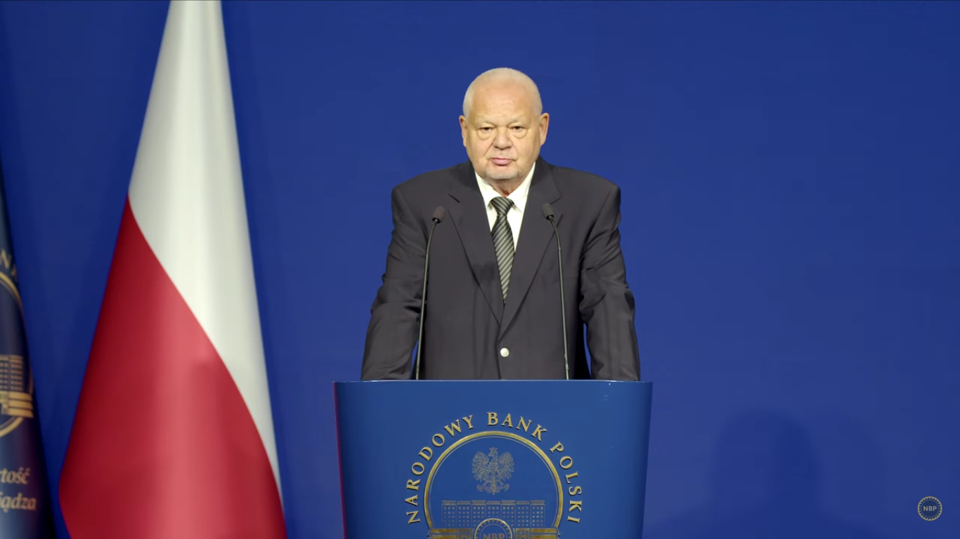 Rezerwy złota wzrosły do 450 ton. “Stanowi zabezpieczenie Polaków na wypadek wojny”