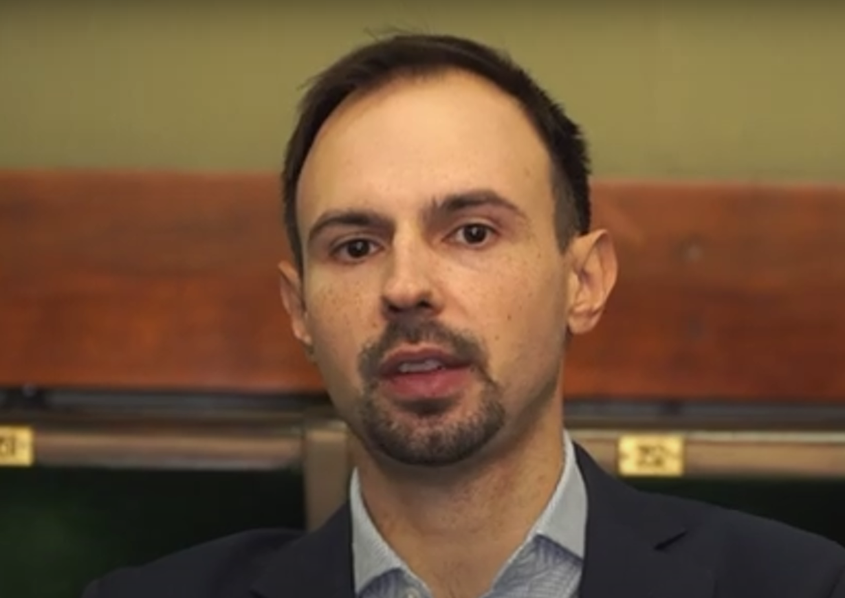 Skandaliczne naruszenie wolności prasy. Dziennikarz skazany za zadawanie pytań o sędzię