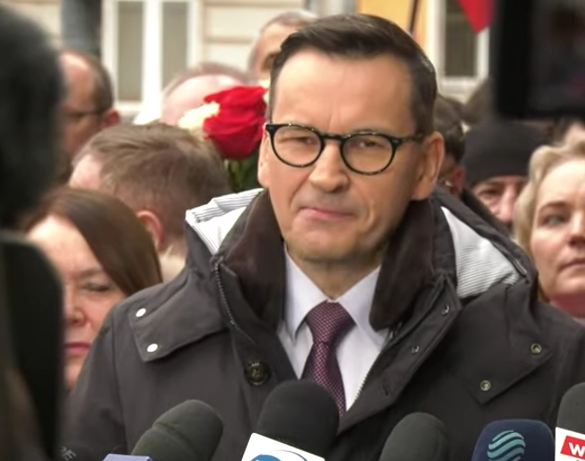 Prokuratura postawiła zarzuty Morawieckiemu. Były premier miał przekroczyć uprawnienia, organizując wybory kopertowe