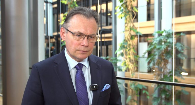 Tylko co piąty nakaz powrotu migranta do kraju pochodzenia jest realizowany. UE chce wprowadzić nowe skuteczne procedury