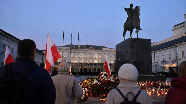 Kaczyński wraca do Smoleńska. Oskarża Rosję i uderza w Tuska