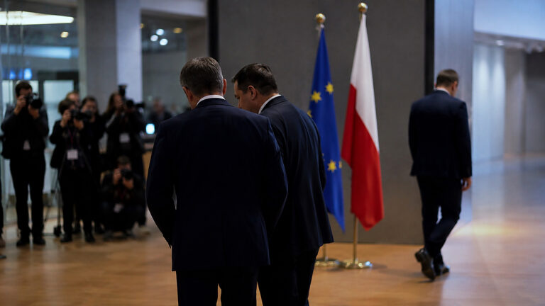 Czarnecki może wypaść z PiS. Dyscyplina czy strach przed Braunem?
