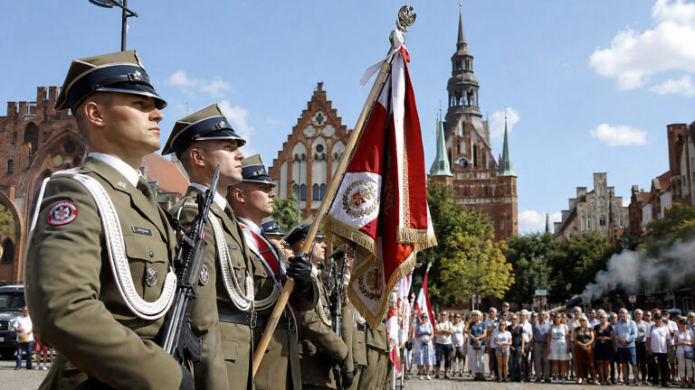 Święto Wojska Polskiego w Elblągu. Hołd armii i lekcja państwa