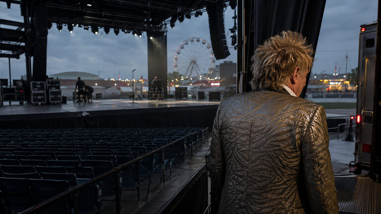 Rod Stewart odwołał koncert w Iowa. Lekarze zalecili przerwę po zabiegu