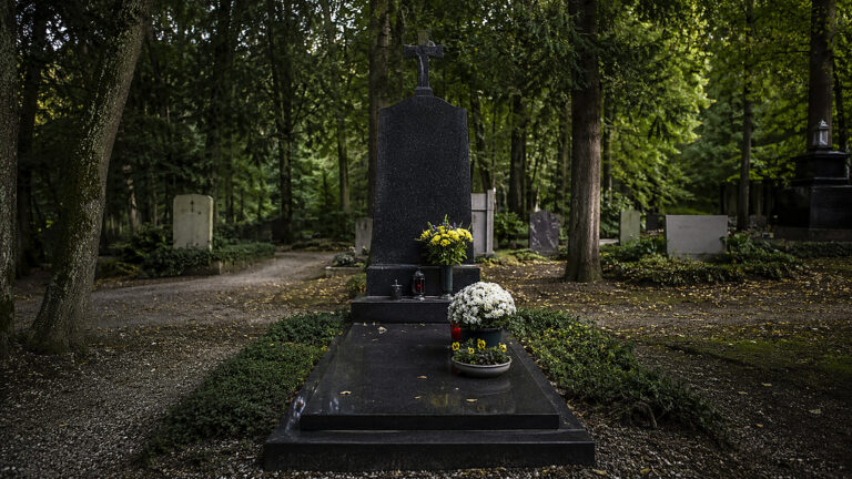 Monachijski grób Bandery bez jasnych odpowiedzi. Polska pamięć nie milczy