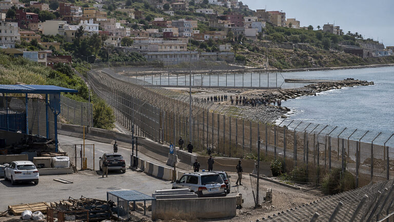 Ceuta przed 15 sierpnia. Sieć znów podgrzewa presję na granicę