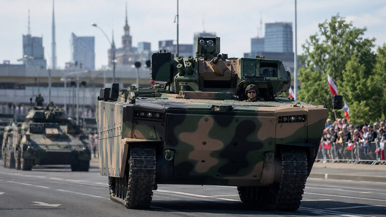 Borsuk na defiladzie. Polska piechota wychodzi z cienia BWP-1