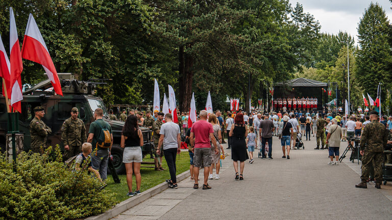 Jastrzębie-Zdrój pod biało-czerwoną. Święto Wojska Polskiego w Jarze Południowym