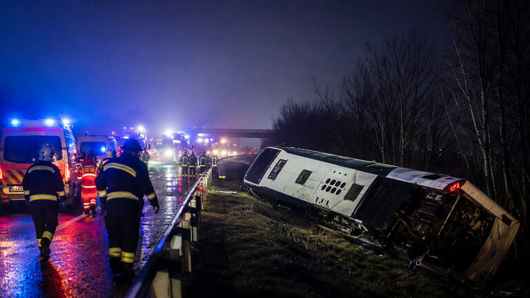 Polski autokar rozbił się na Węgrzech. MSZ potwierdza tragedię