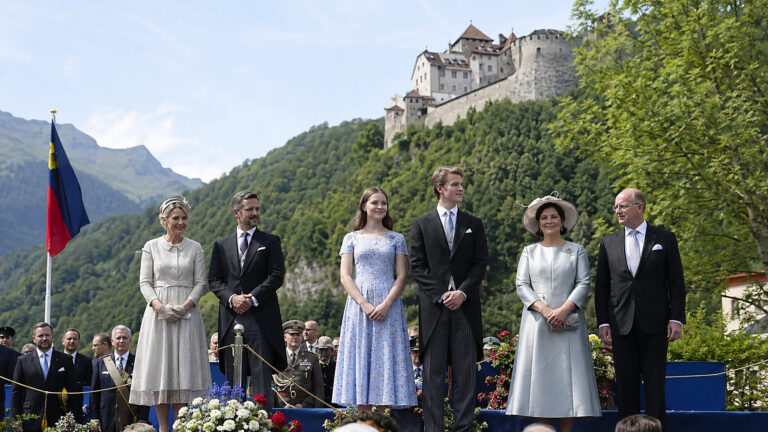 Liechtenstein zmienia sukcesję. Córki dostaną równe prawo do tronu