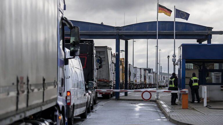 AfD chce wyprowadzić Niemcy z Schengen i euro. Polska musi liczyć koszty