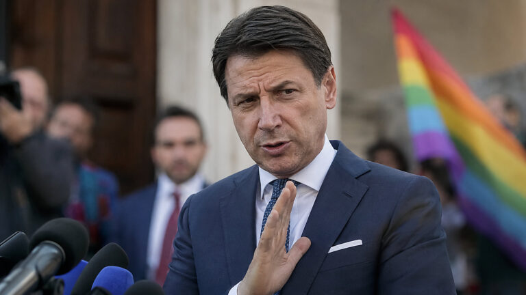 Conte odcina się od woke. Włoska lewica cofa się przed własnym dogmatem