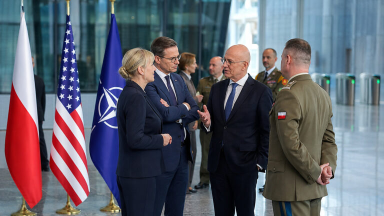 Polska bez głowic nuklearnych. Zalewski wskazuje inną rolę w NATO