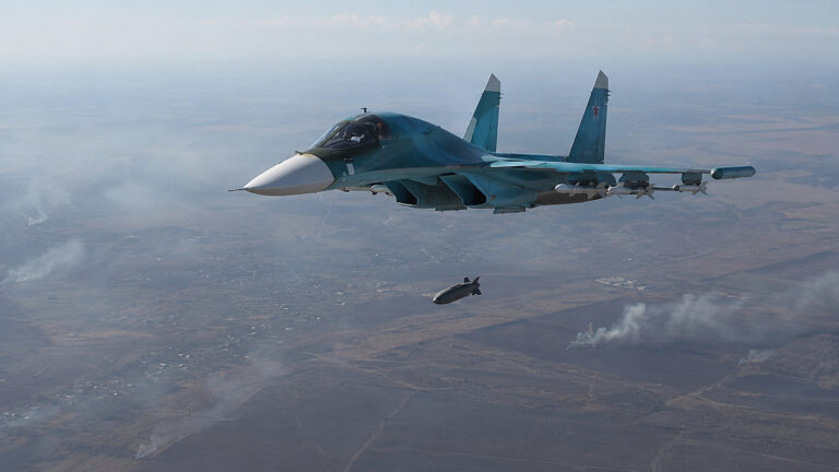 Su-34 po czterech latach wojny. Rosja odrobiła straty produkcją