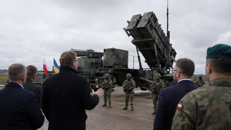Tusk otwiera drogę do kolejnych pocisków Patriot dla Ukrainy. Polska musi znać warunki