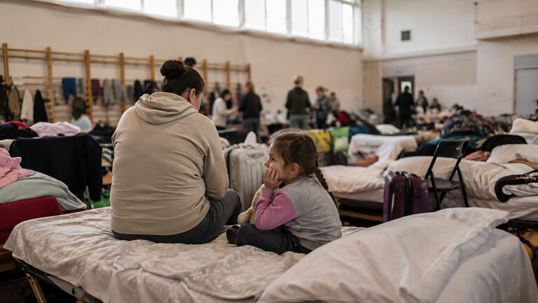 Państwo wygasza pomoc dla uchodźców. Rachunek nie może spaść na gminy