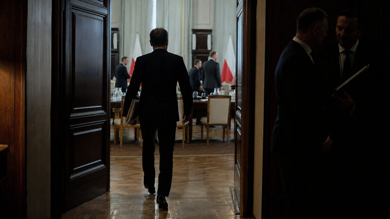 Hołownia w rządzie Tuska? Stare zaplecze III RP widzi układankę