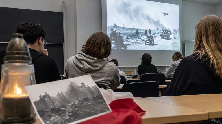 Młodzi Niemcy słabo znają 1 września 1939. Polska pamięć blednie