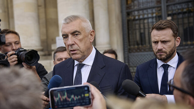 Sondaż o Giertychu i Zondacrypto. 45,5 proc. Polaków ocenia jego rolę źle