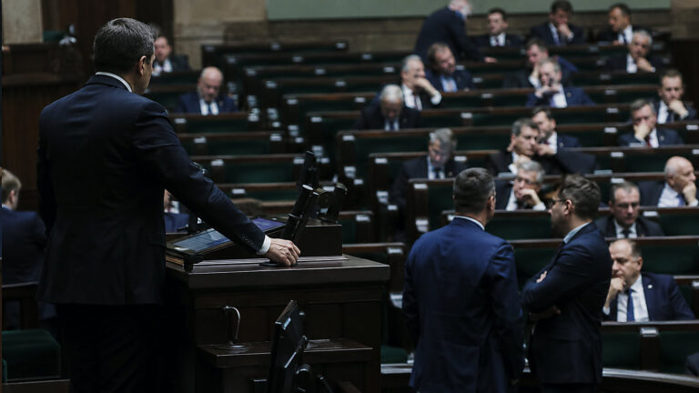 Berek w TK, Tusk na mównicy. Tak przykrywa się złamane obietnice [OPINIA]