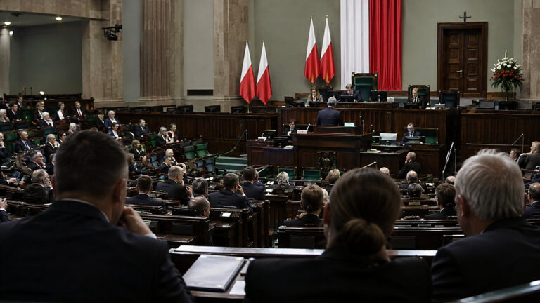 Maciej Berek wybrany do TK. Siedem głosów przewagi i pytanie o ślubowanie