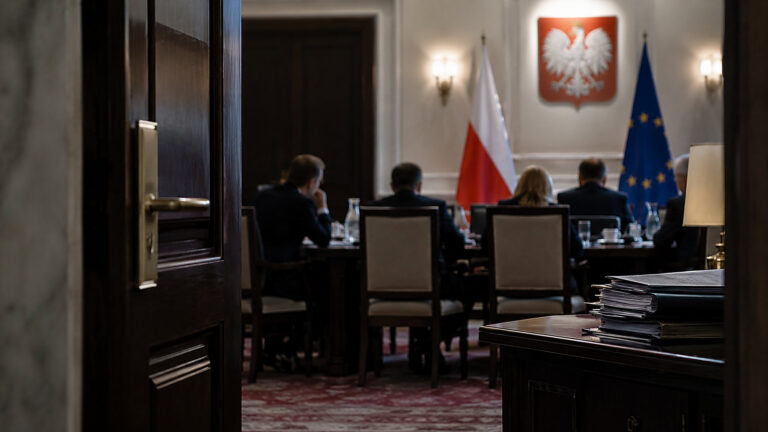 Koalicja nie chce Hołowni w rządzie. Plan z wicepremierem upada