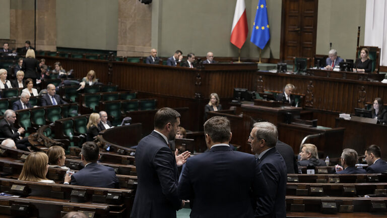 Bosak broni prawa PiS do wicemarszałka. Ciecióra dziękuje za uczciwość