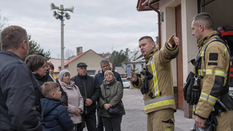 Alarmy przy granicy. Strażacy szkolą mieszkańców wschodniej Polski