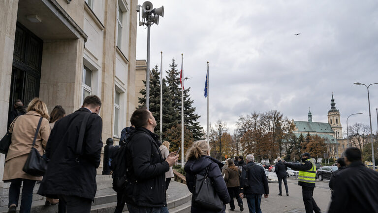Rosyjski dron leciał w stronę Polski. Syreny i ewakuacje w Rzeszowie
