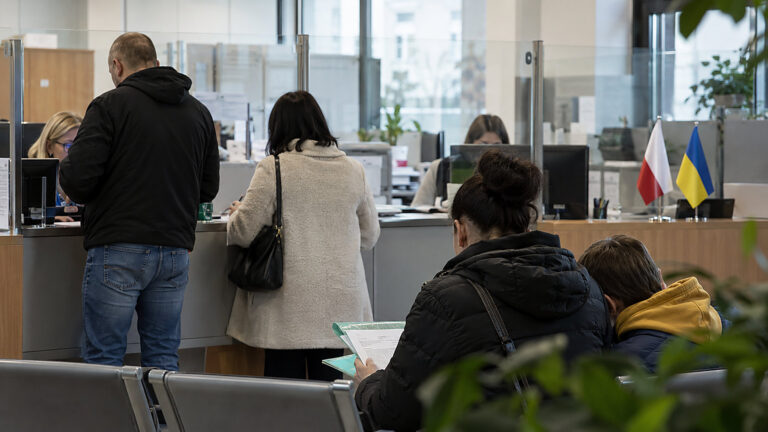 Prezes ZUS: Ukraińcy wpłacili 7,4 mld zł. To nie zastąpi polskiej demografii
