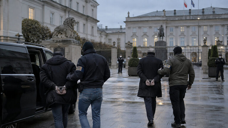 Czarzasty mówi o „początku zatrzymań” w Kancelarii Prezydenta